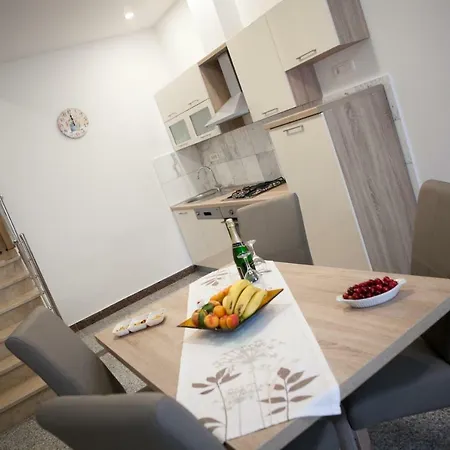 Lux Gama Appartement *